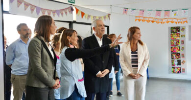 Alak recorrió las obras finalizadas en un jardín de Villa Elisa, que beneficiarán a más de 100 estudiantes