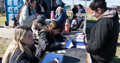 El Municipio recorre los barrios con más vacunación, controles y prevención